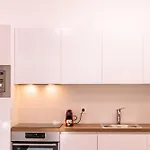 B 204, Apartments In The Heart Of Budapest