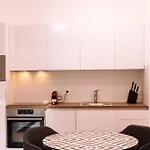 B 204, Apartments In The Heart Of Budapest
