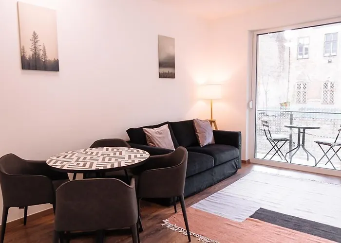 B 204, Apartments In The Heart Of Budapest